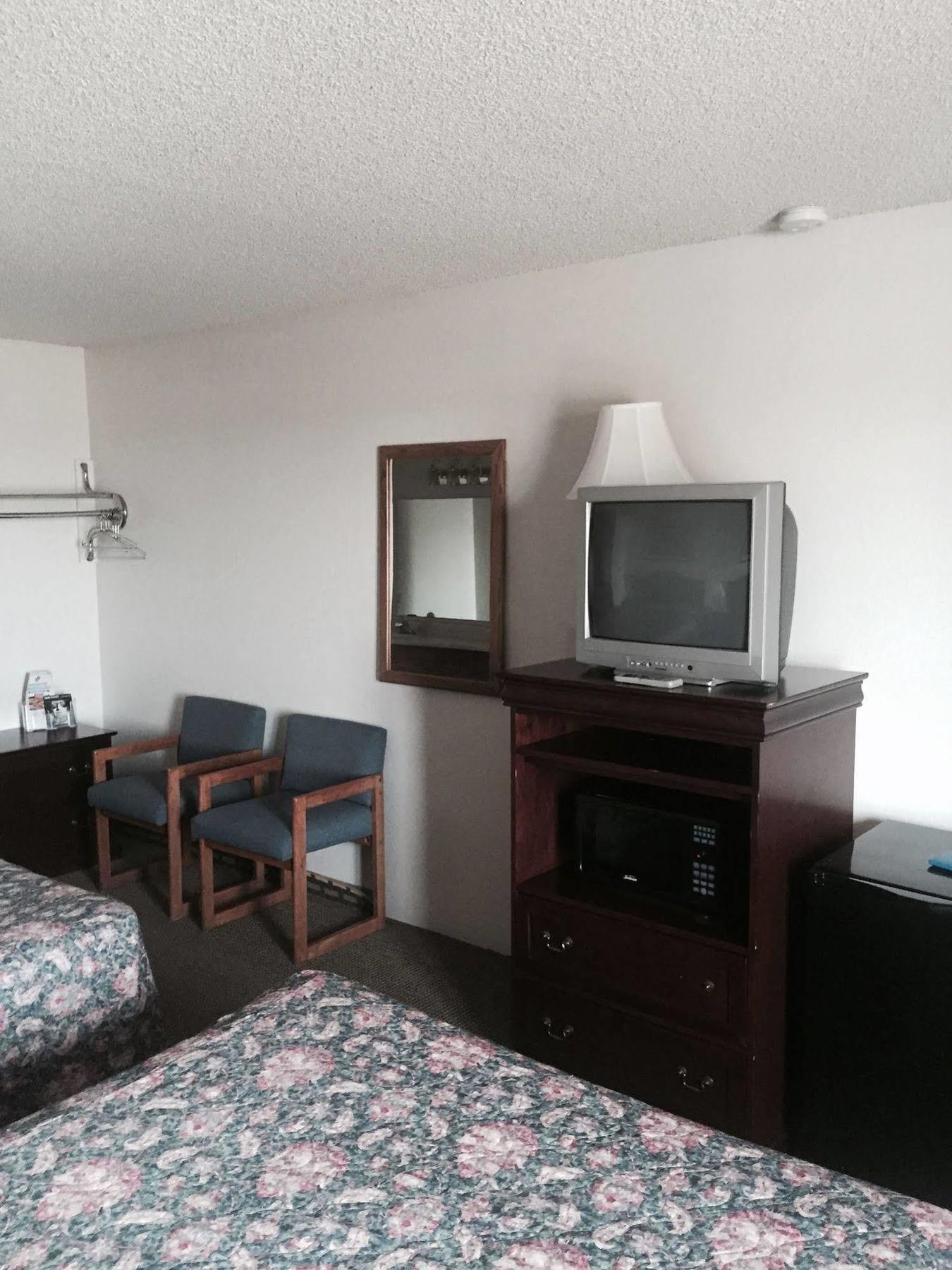 Country Inn Bolivar ภายนอก รูปภาพ